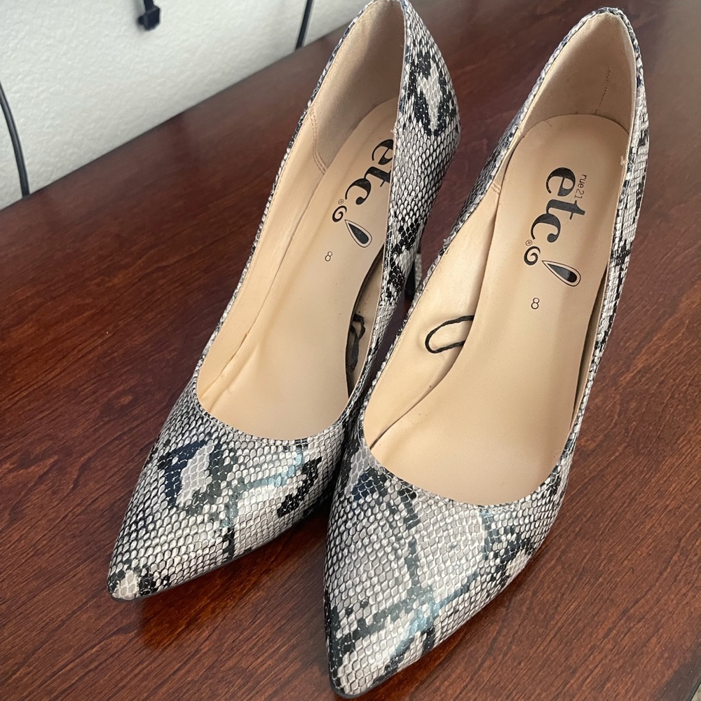 Snake print heels size 8
